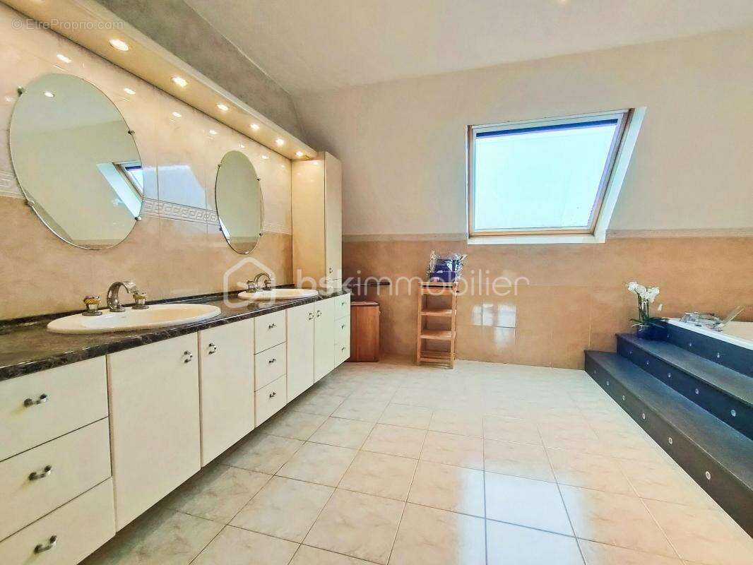 Maison à WATTIGNIES