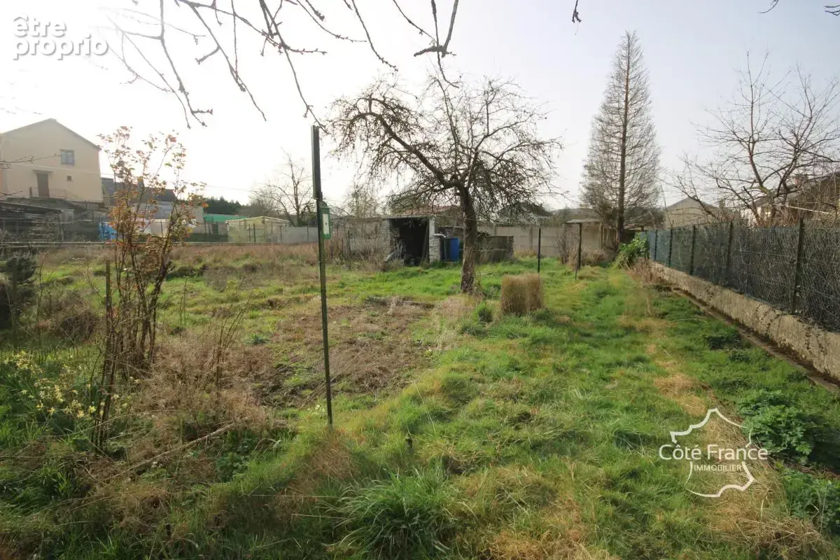 VIREUX Maison de maître à rénover, bien à fort potentiel ! - photo 2