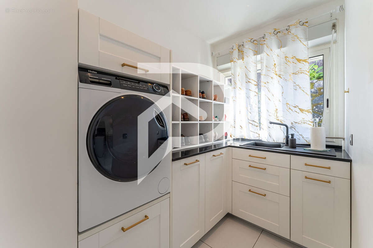 Maison contemporaine avec vue mer et prestations premium - photo 15