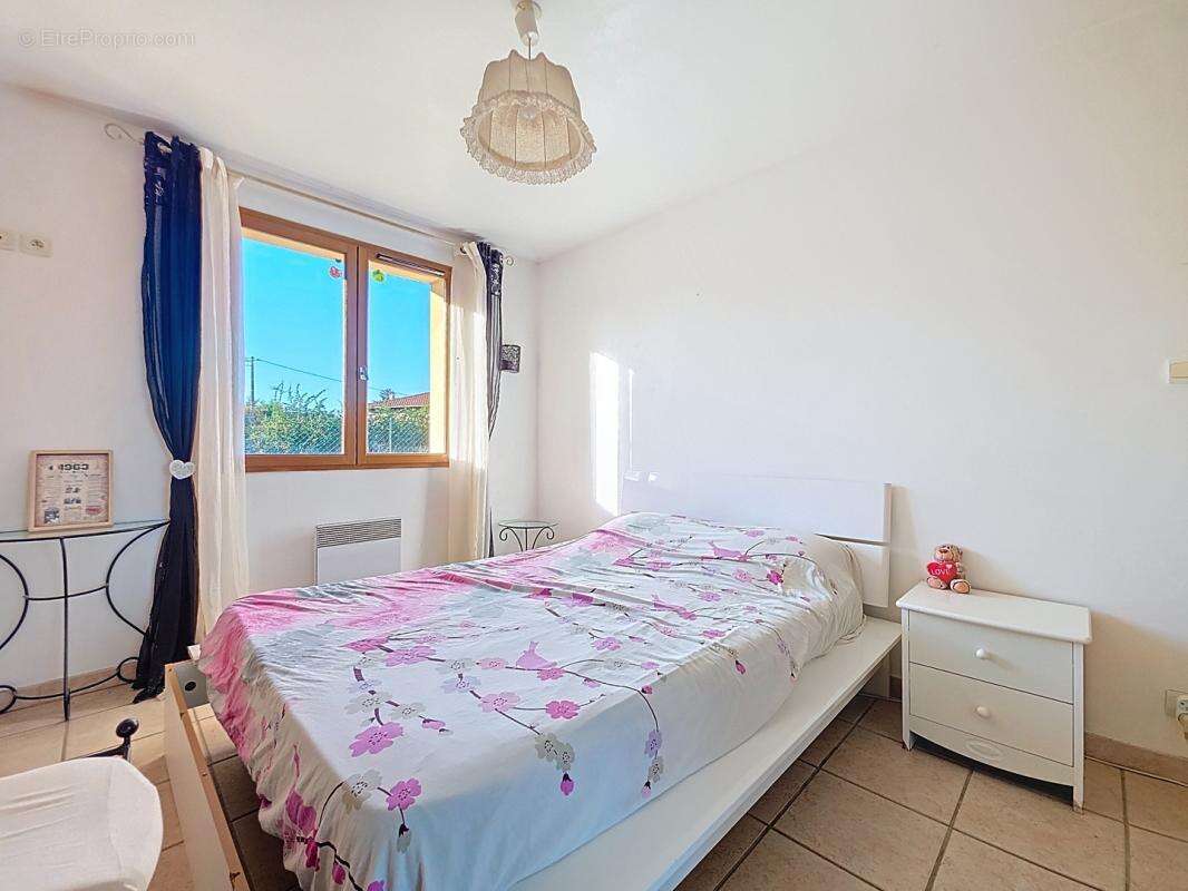 Maison à SAINT-PIERRE-DE-CHANDIEU