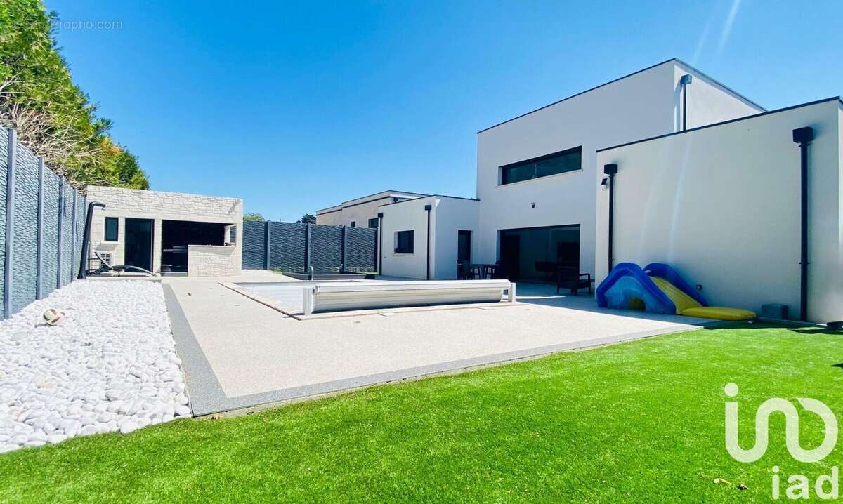 Photo 2 - Maison à BOURGES