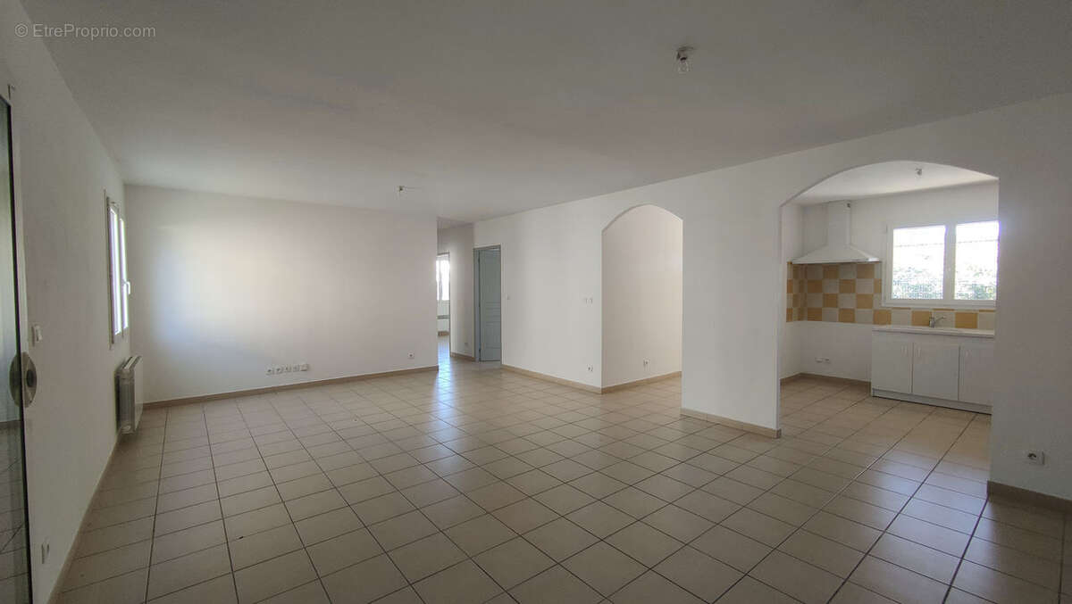 Maison à SAINT-SERNIN