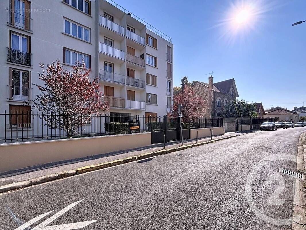 Photo 1 - Appartement à THIAIS