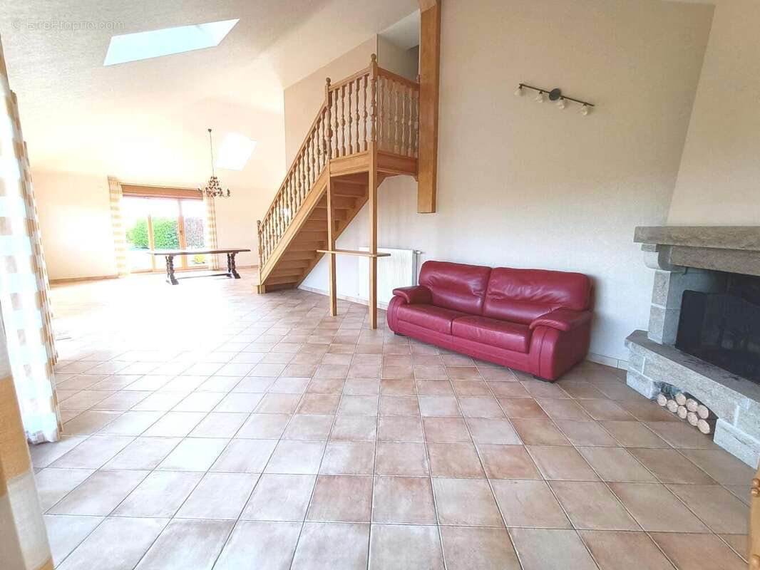 Maison à PLOUZEVEDE