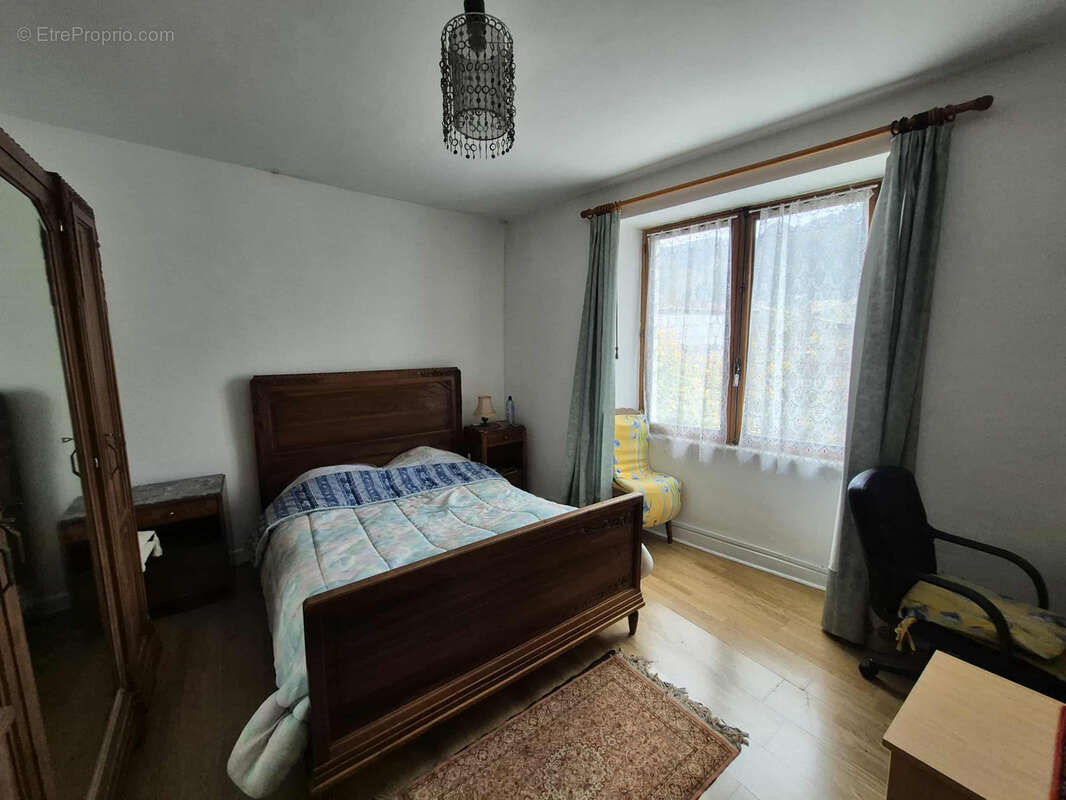 Maison de ville avec garage et cour intérieure - photo 4