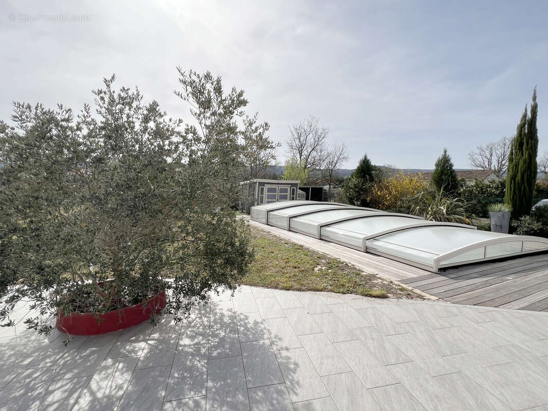 Belle villa avec piscine au calme - photo 27