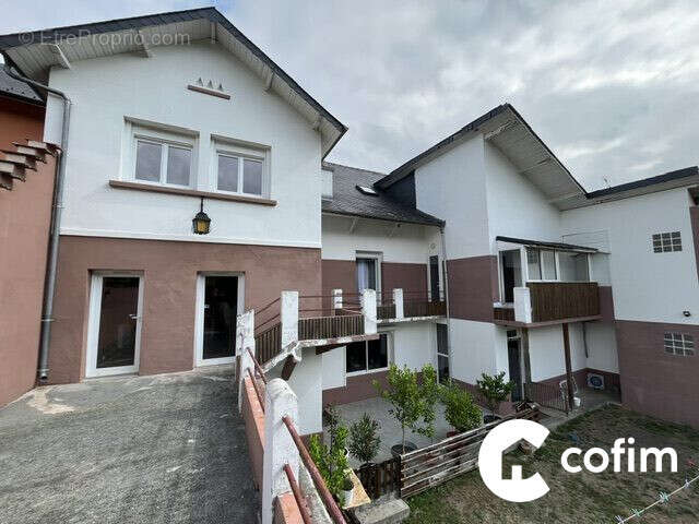 Maison 233 m² à Lourdes  - photo 2