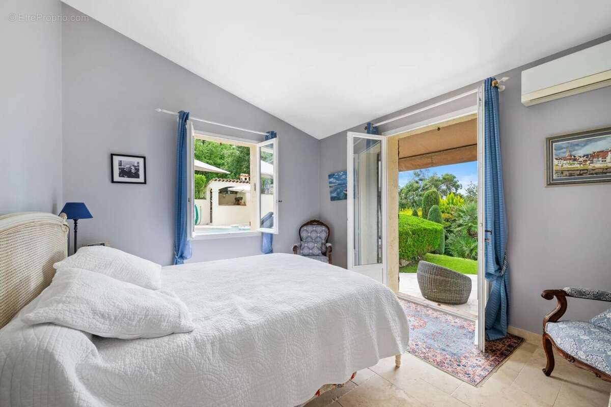 Maison à LA GAUDE