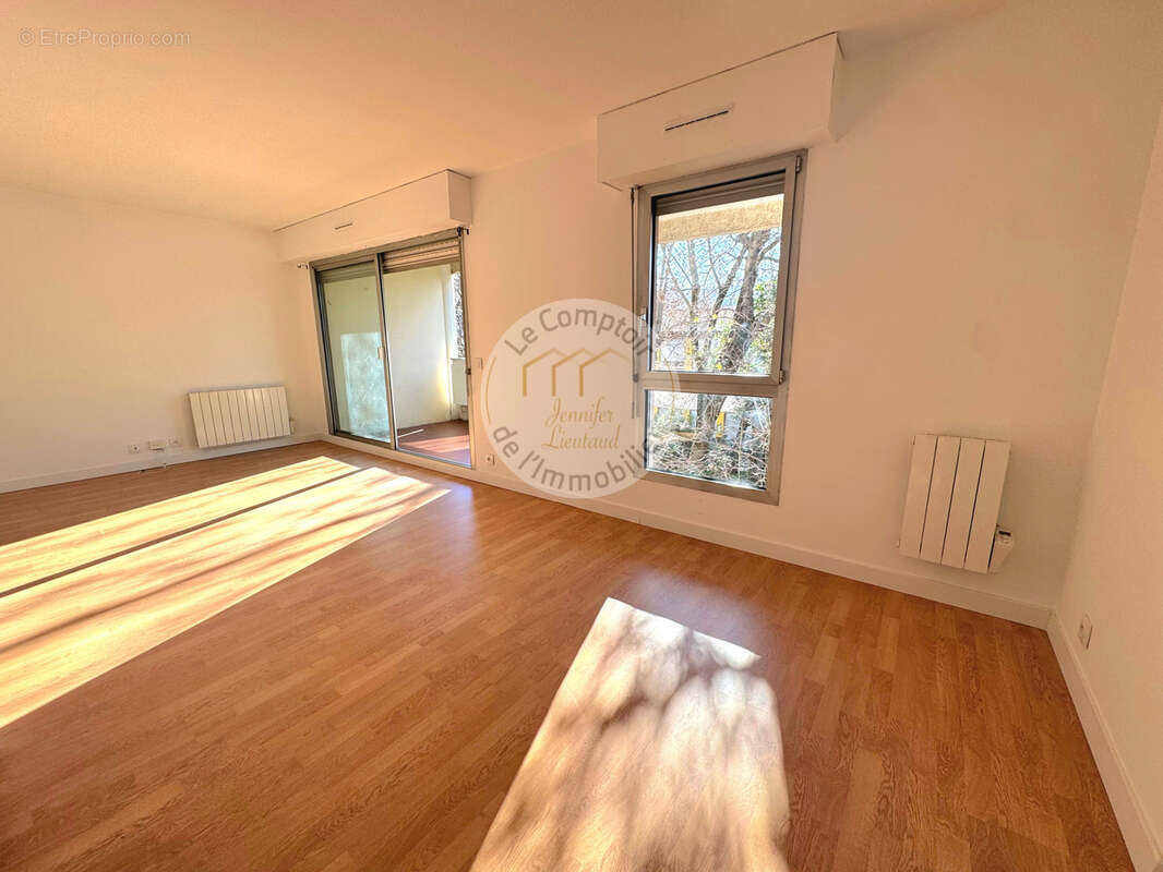 Appartement à MARSEILLE-9E