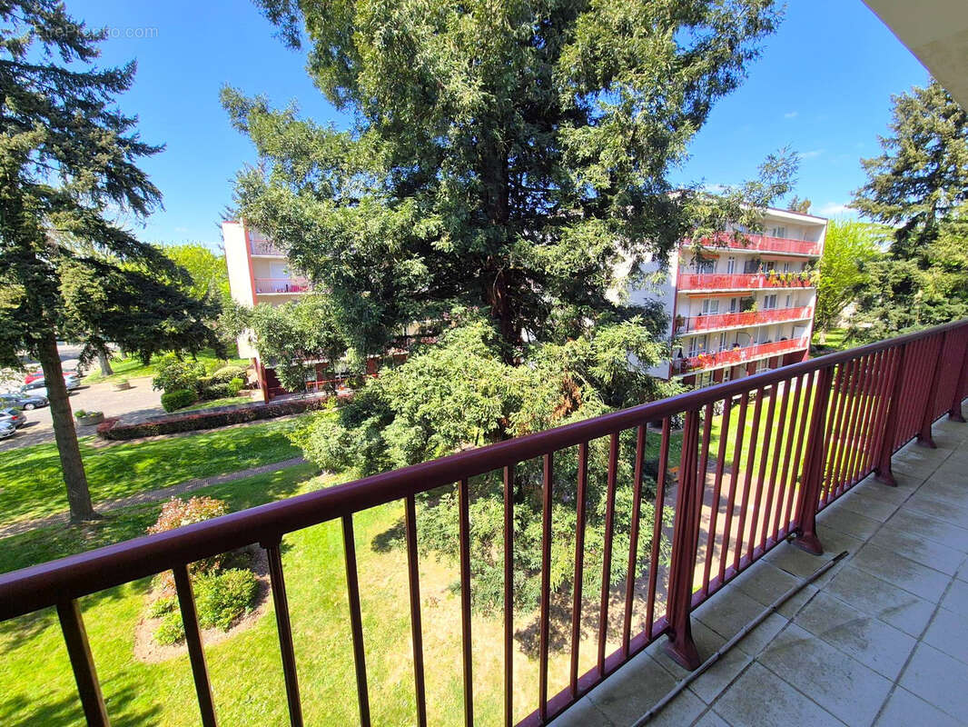 Appartement à VELIZY-VILLACOUBLAY