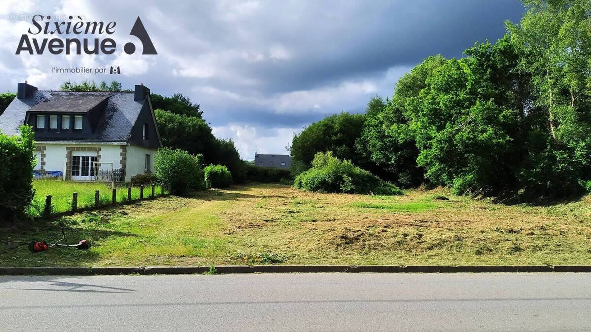 Terrain à ROUDOUALLEC