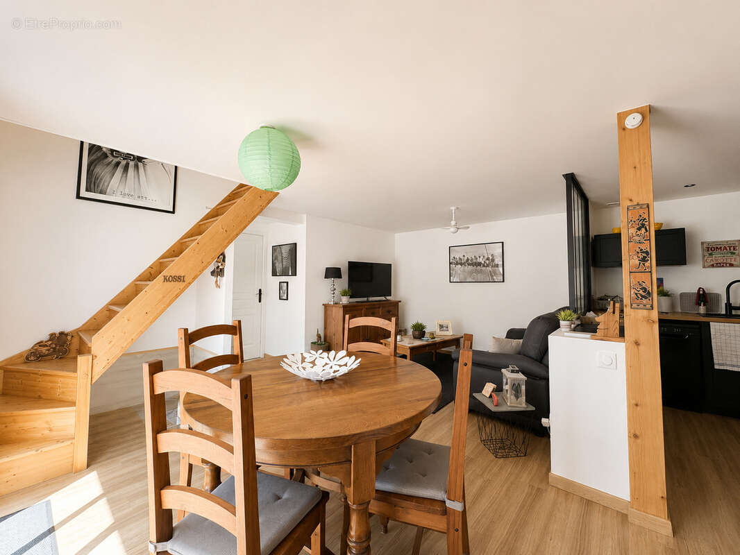 Maison à MEZIDON-CANON