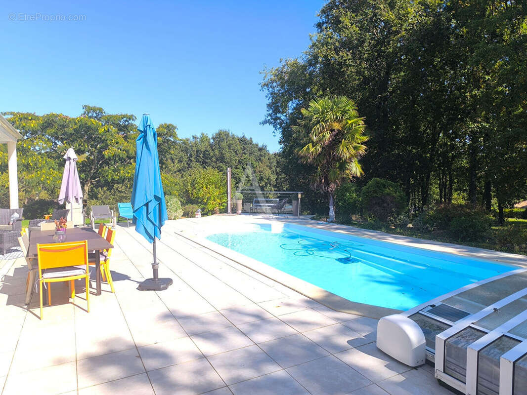 Maison à TALMONT-SAINT-HILAIRE