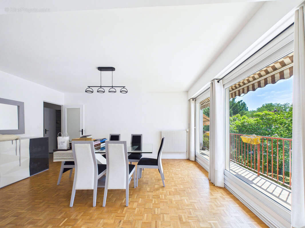 Appartement à VIRY-CHATILLON