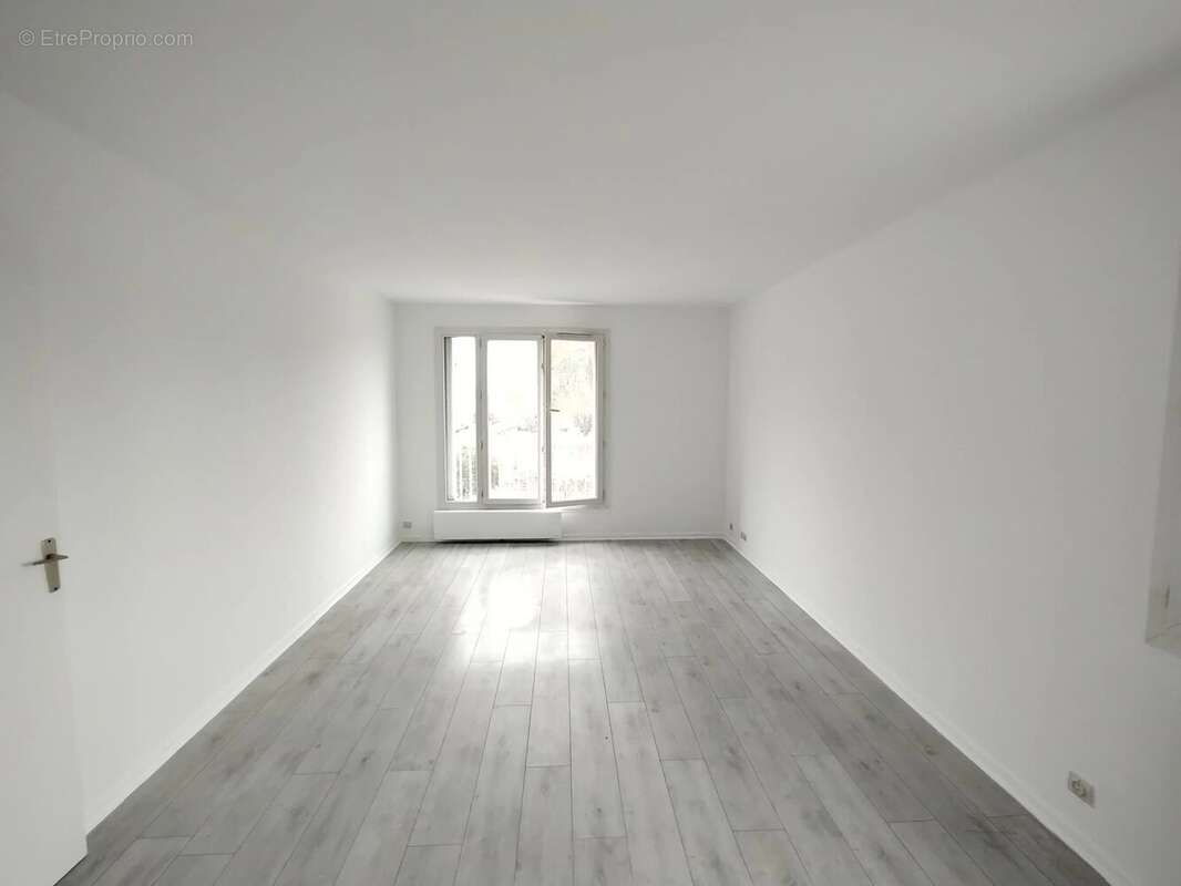 Appartement à LE RAINCY