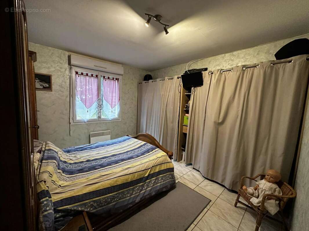 Maison à SAINT-LAURENT-DE-LIN