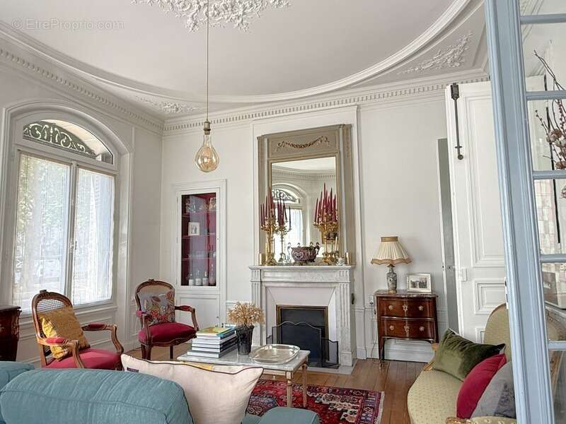 Orleans centre, Appartement bourgeois à vendre 5 pièces - photo 5