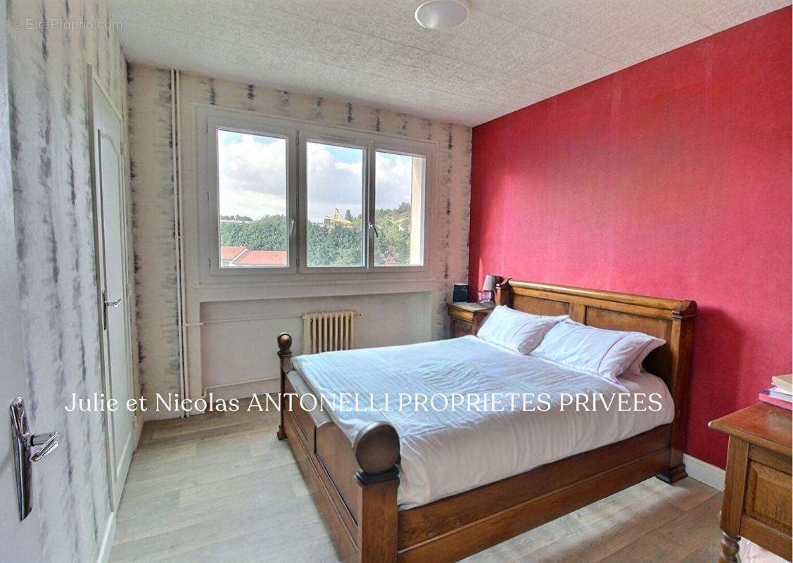 Appartement à SAINT-ETIENNE