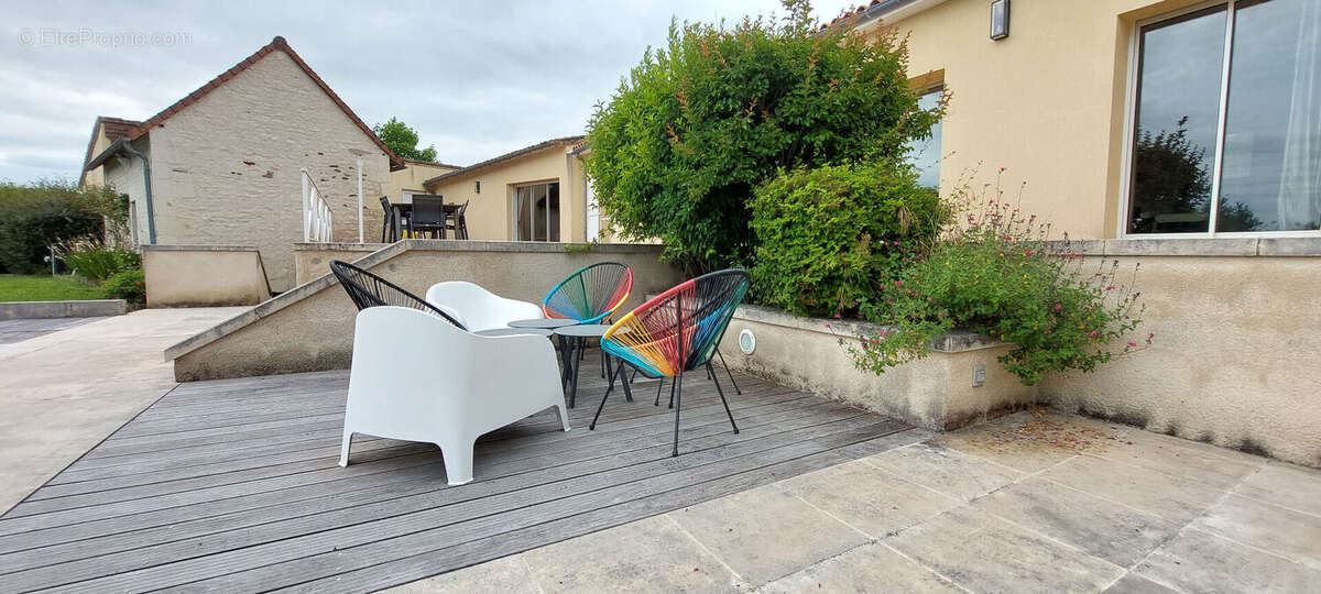 Maison à SAINT-SAUVEUR