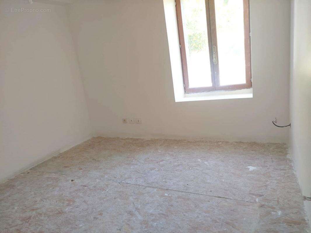 Maison à LESCOUET-GOUAREC