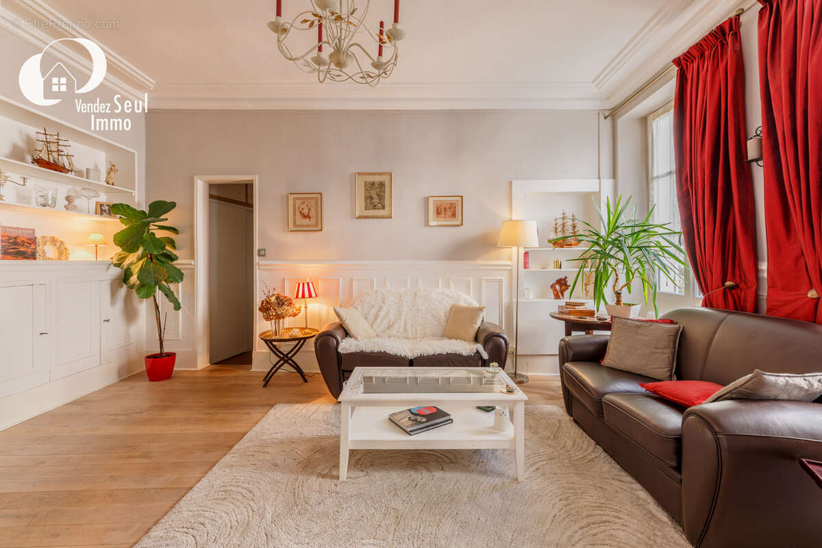 Appartement à VERSAILLES