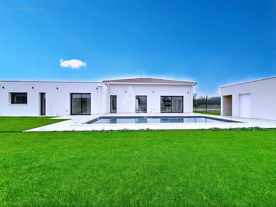 Maison à CASTELSARRASIN