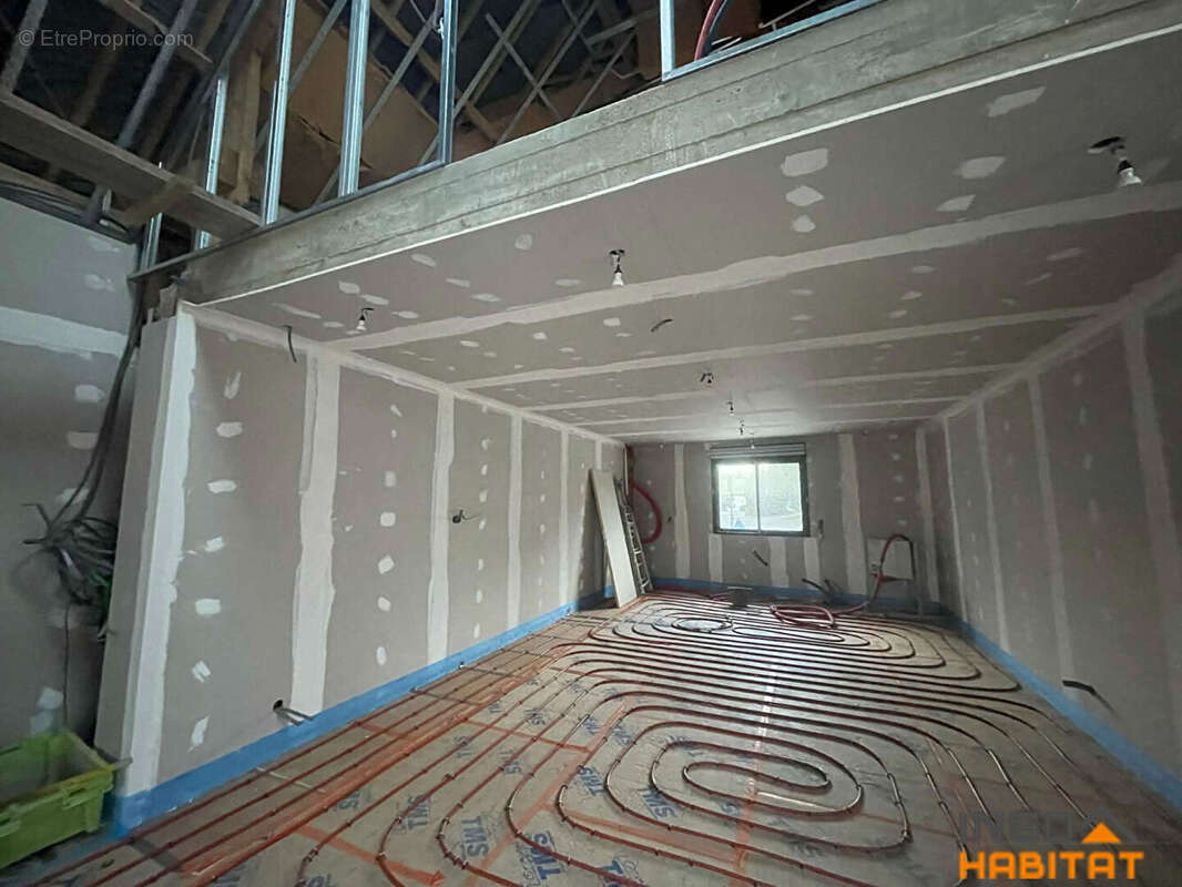 Maison à MINIAC-MORVAN