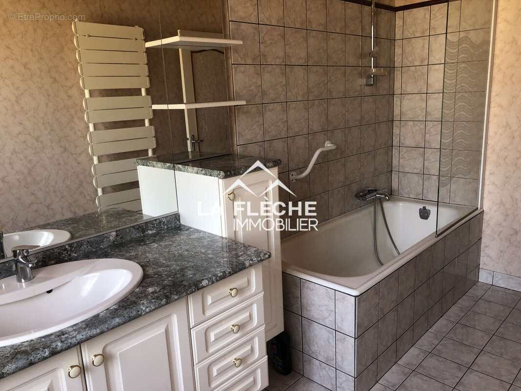 Maison avec dépendances La Flèche - photo 8