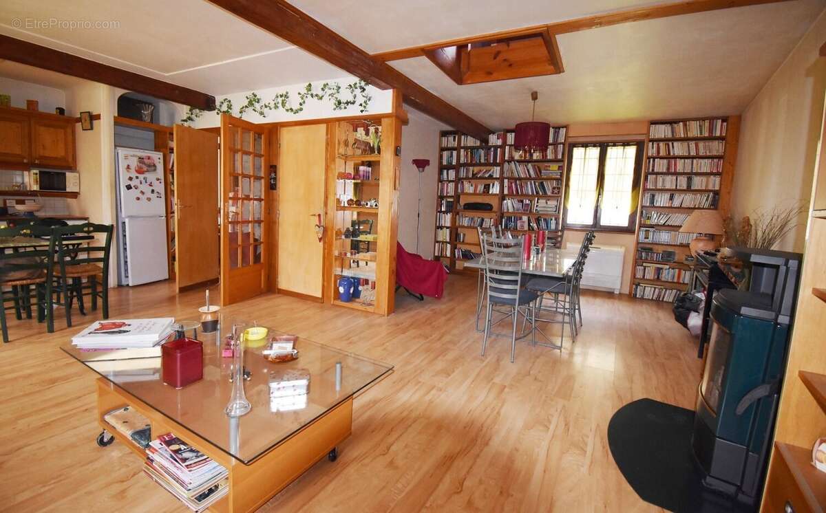 Maison à vendre à Cusset proche centre, avec petit terrain à 40 m. - photo 3