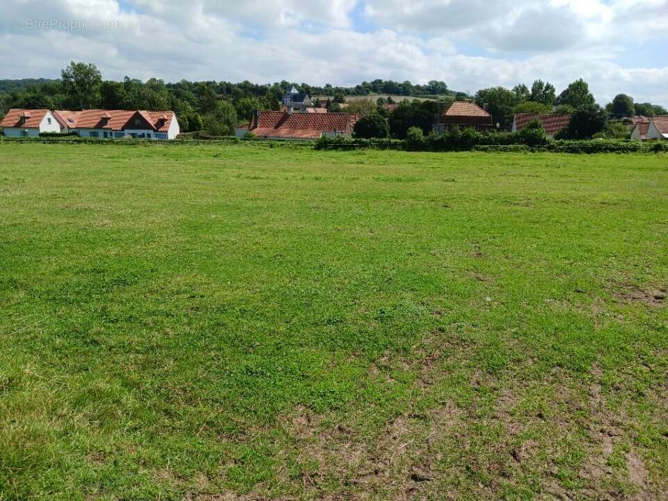 Terrain à ESCOEUILLES