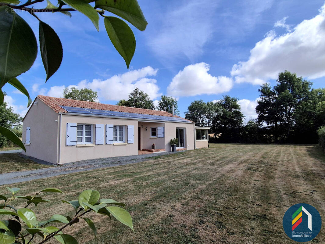 Maison à REAUMUR