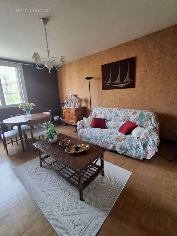 Appartement à RUEIL-MALMAISON