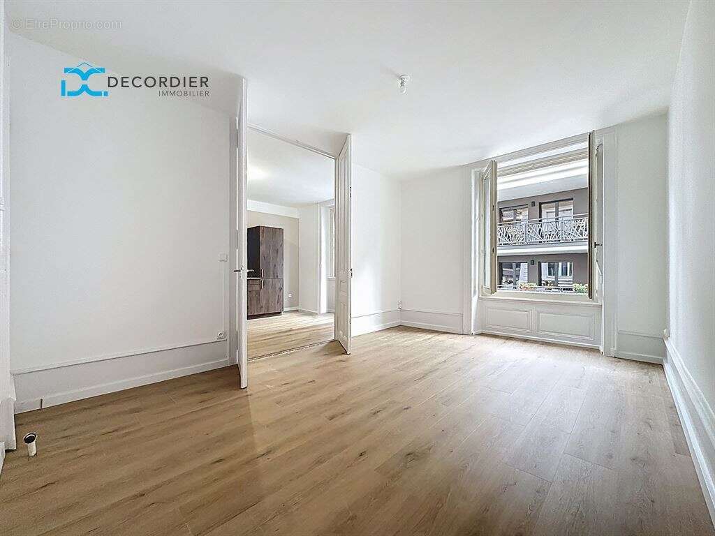 Appartement à EVIAN-LES-BAINS