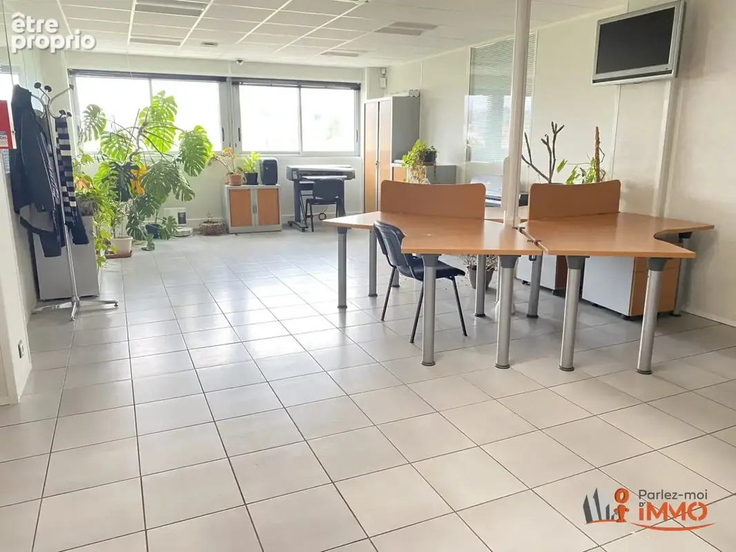 Bureaux climatisés 300 m² avec terrasse et parkings – vaulx- - photo 5
