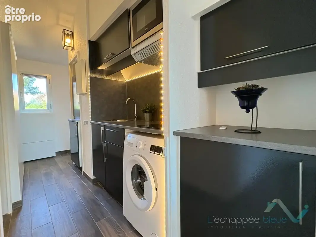 Vente appartement T2 cabine avec emplacement de parking à Cogolin - photo 7