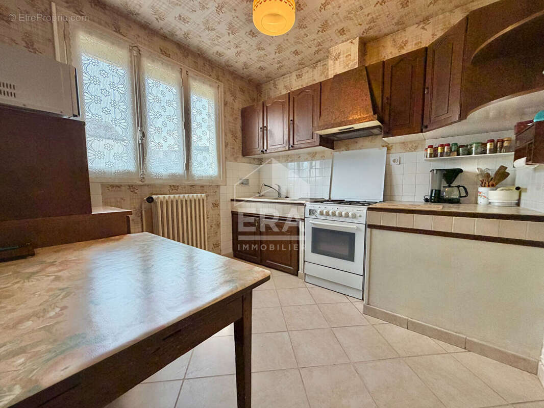 Maison à SAINT-SAUVEUR-SUR-ECOLE