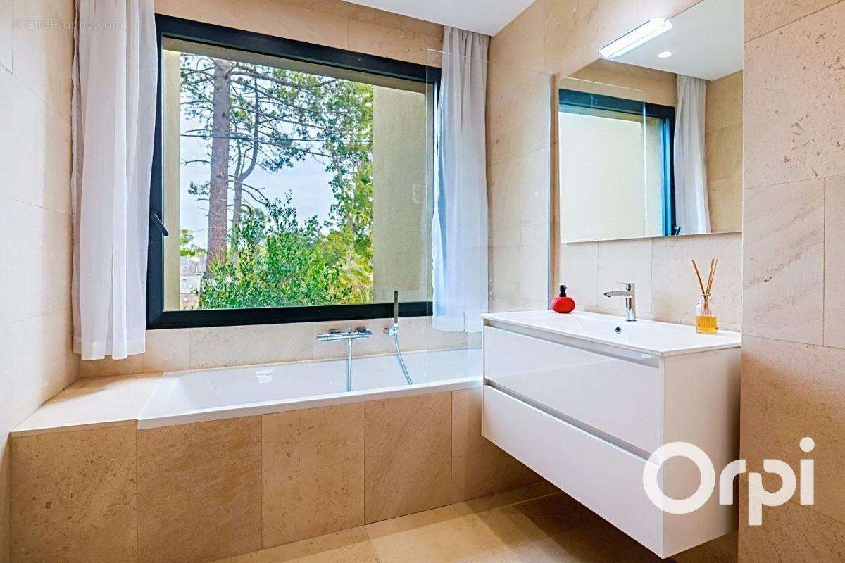 Villa avec piscine - Porto-Vecchio - photo 8