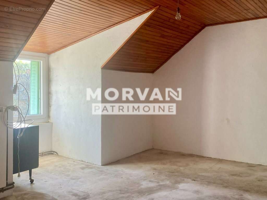 Maison à AUNAY-EN-BAZOIS