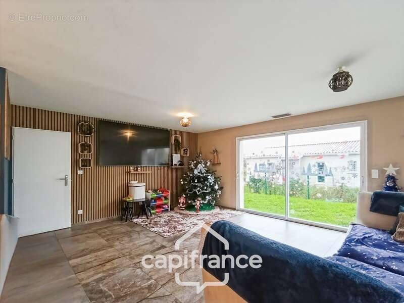 Maison à SAINTE-LIVRADE-SUR-LOT