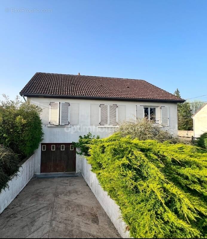 Maison à NOYERS-SUR-CHER