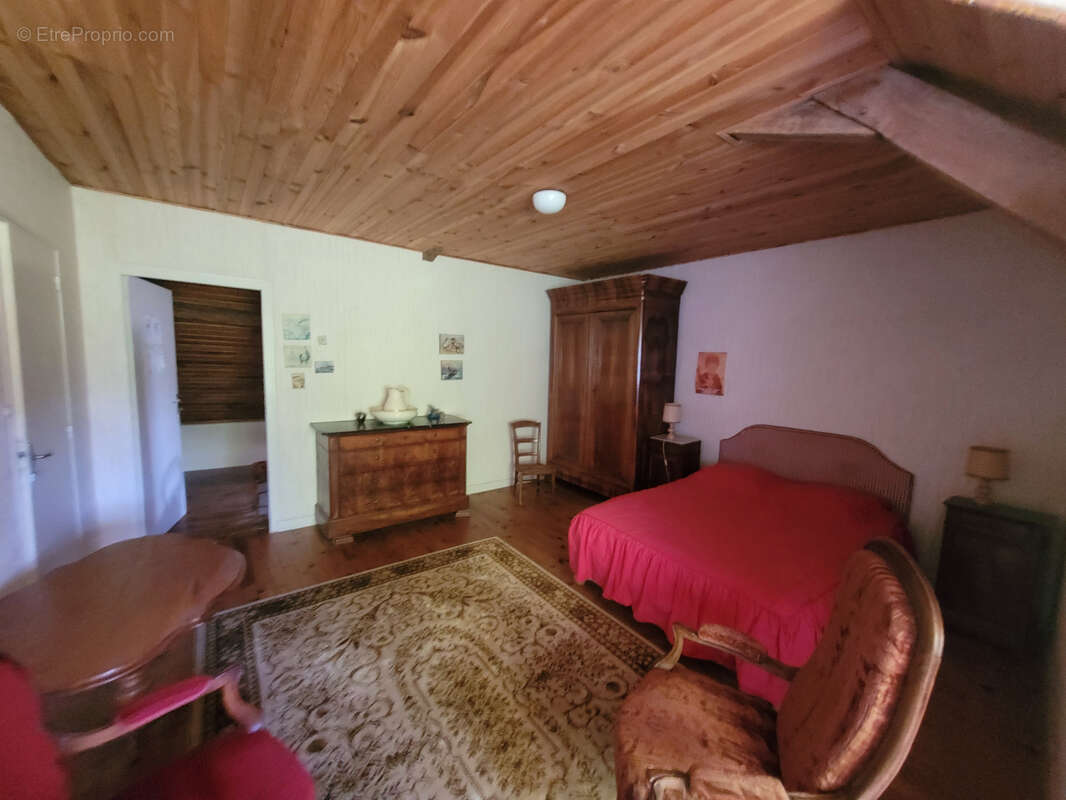 Maison à ASNIERES-SUR-VEGRE