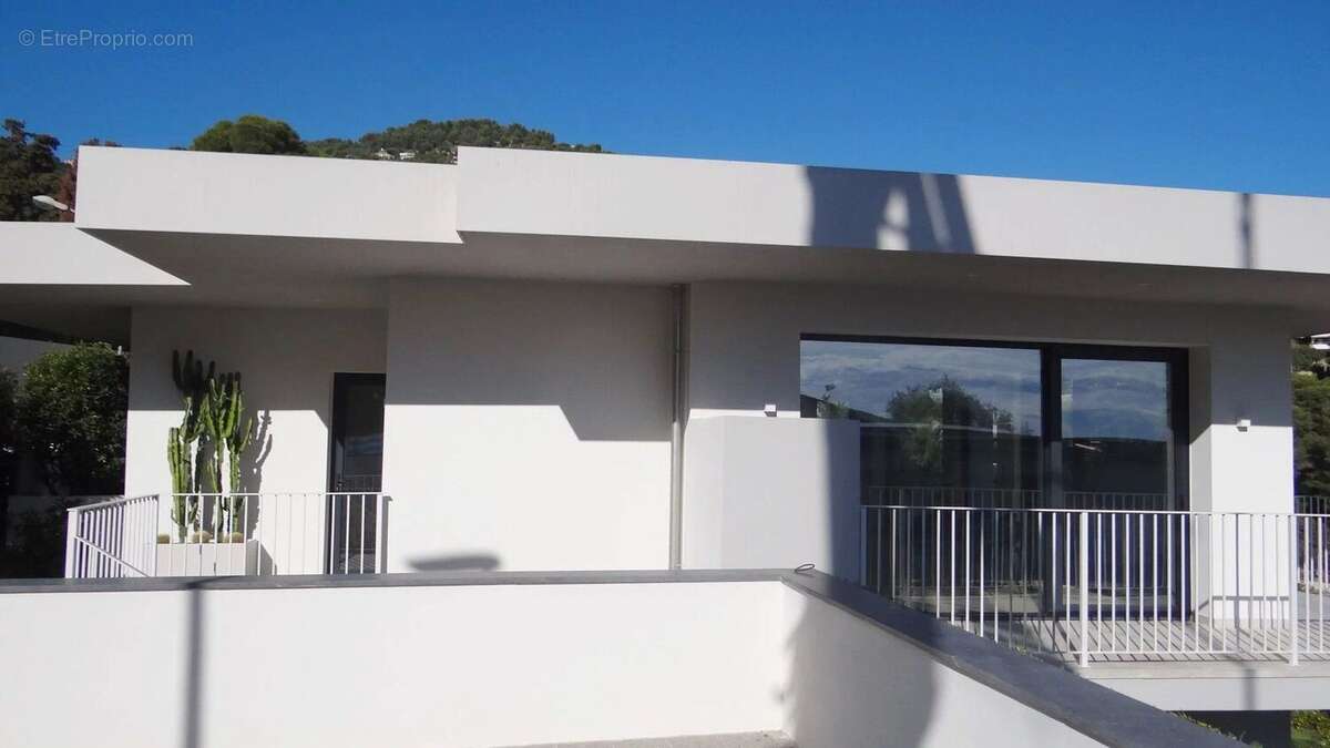 Maison à ROQUEBRUNE-CAP-MARTIN