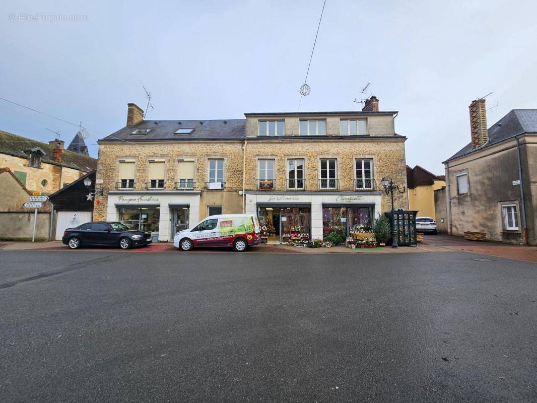 Appartement à MAROLLES-LES-BRAULTS