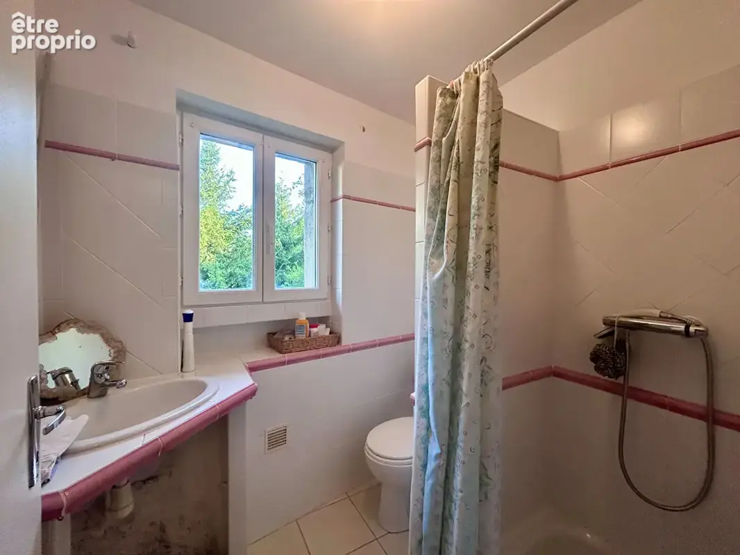 Maison Le Teil 7 pièce(s) 200 m2 - photo 13
