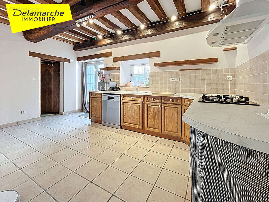 Maison à SAINT-AUBIN-DE-TERREGATTE