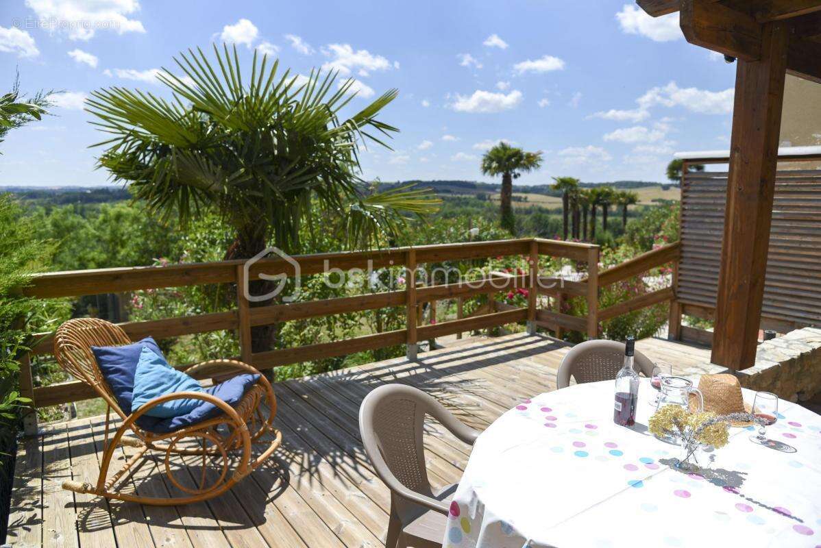 Ensemble immobilier de caractère en pierres 490m² avec activité locative rentable - photo 25