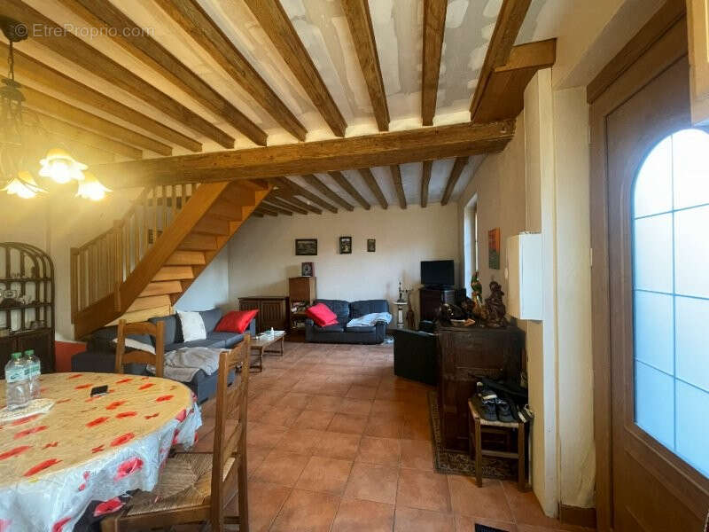 Maison à LA BAZOCHE-GOUET