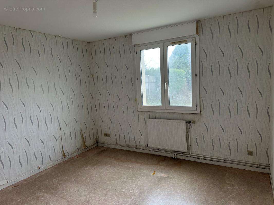 Appartement à COURRIERES