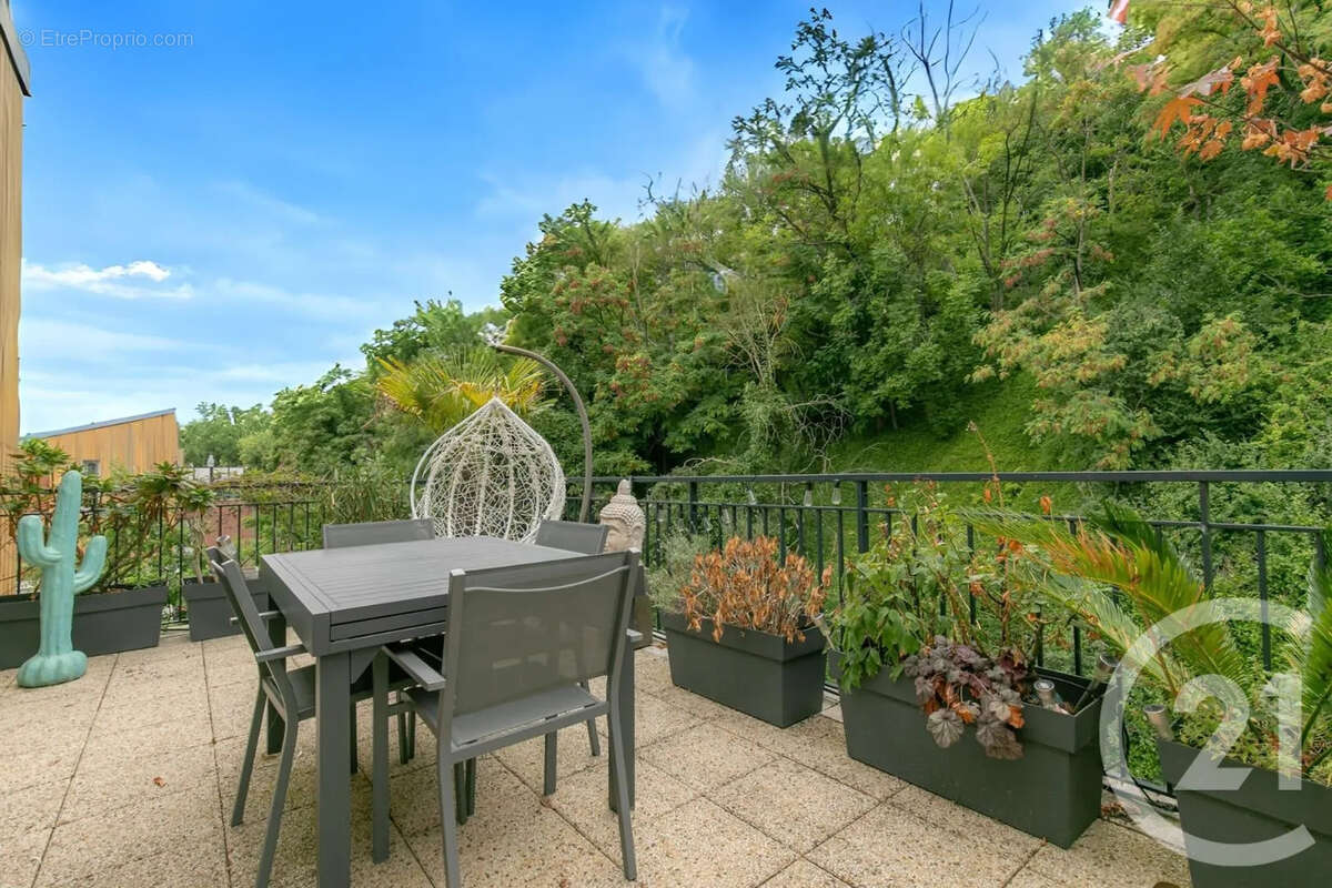 Appartement à CHENNEVIERES-SUR-MARNE