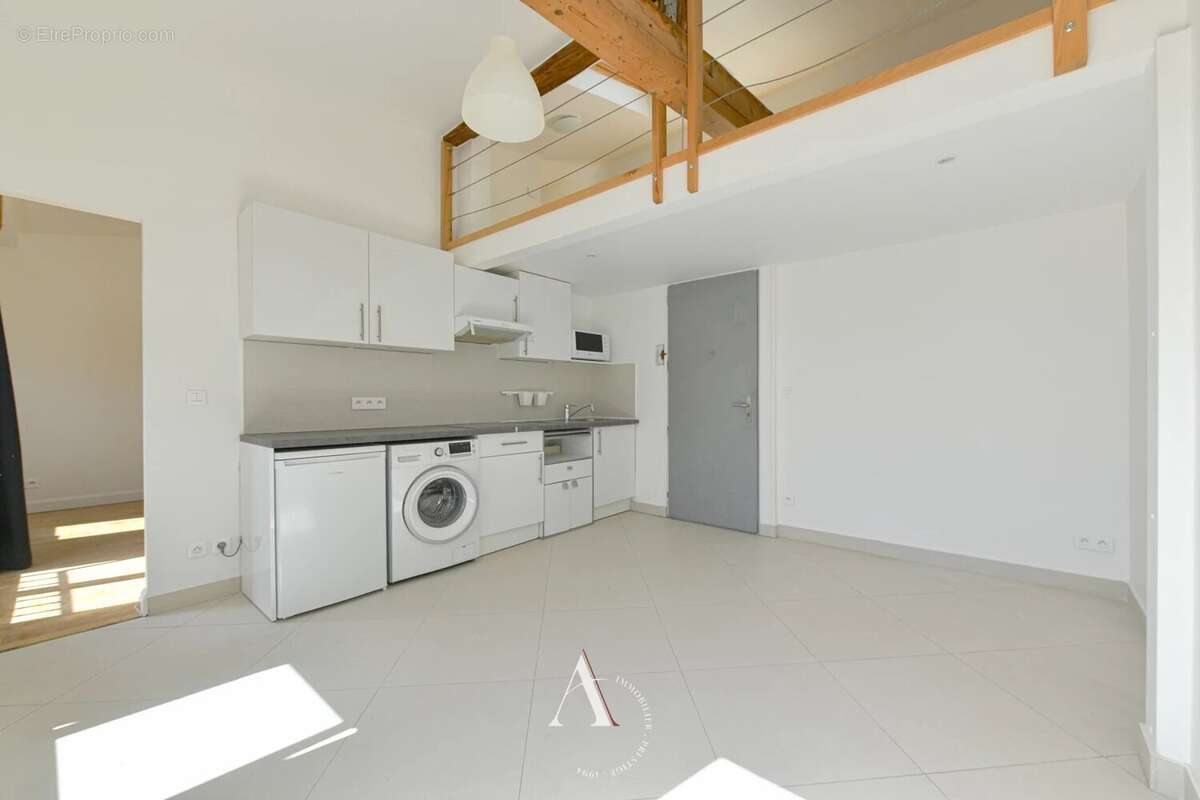 Appartement à PARIS-9E